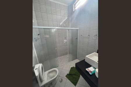 Casa à venda com 3 quartos, 131m² em Jardim Ivone, São Paulo