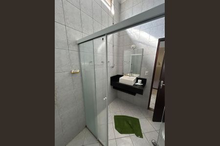 Casa à venda com 3 quartos, 131m² em Jardim Ivone, São Paulo