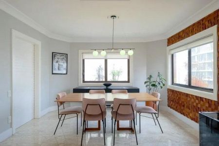 Apartamento à venda com 3 quartos, 206m² em Vila Nova Conceição, São Paulo