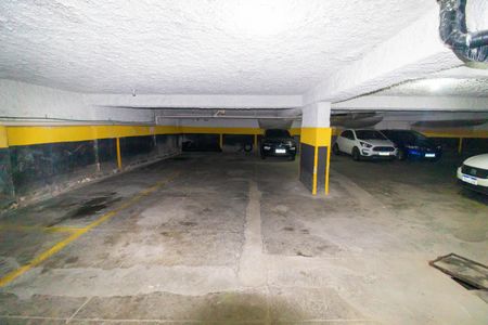 Apartamento à venda com 75m², 3 quartos e 1 vaga Apartamento à venda com 75m², 3 quartos e 1 vagaÁrea comum