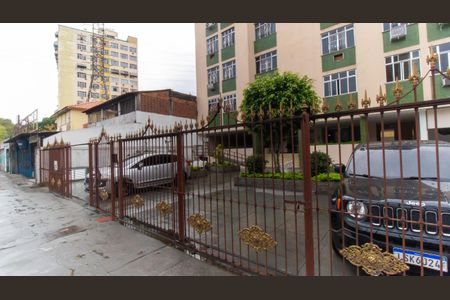 Apartamento à venda com 75m², 3 quartos e 1 vaga Apartamento à venda com 75m², 3 quartos e 1 vagaFachada