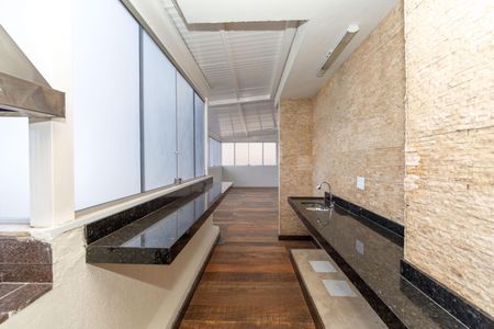 Apartamento à venda com 150m², 3 quartos e 2 vagas Apartamento à venda com 150m², 3 quartos e 2 vagasCobertura