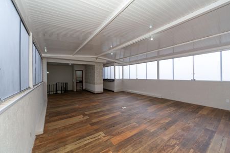 Apartamento à venda com 150m², 3 quartos e 2 vagas Apartamento à venda com 150m², 3 quartos e 2 vagasCobertura