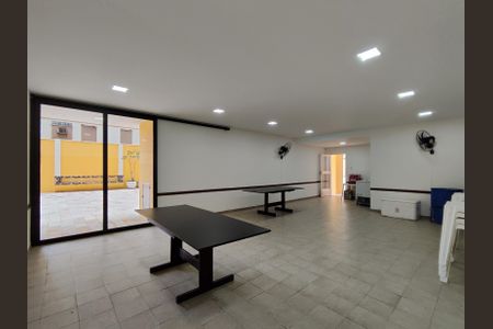 Apartamento à venda com 60m², 2 quartos e 1 vaga Apartamento à venda com 60m², 2 quartos e 1 vagaÁrea comum - Salão de festas