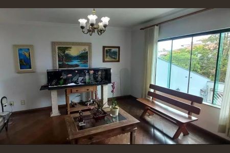 Casa à venda com 4 quartos, 265m² em Parque dos Passaros, São Bernardo do Campo