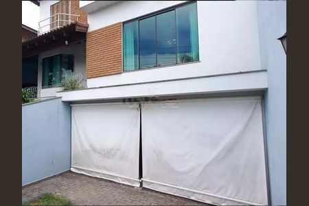 Casa à venda com 4 quartos, 265m² em Parque dos Passaros, São Bernardo do Campo