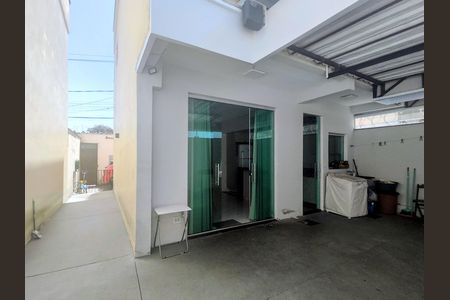 Casa para alugar com 160m², 3 quartos e 2 vagasÁrea Externa