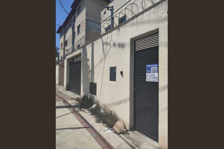 Casa para alugar com 160m², 3 quartos e 2 vagasFachada