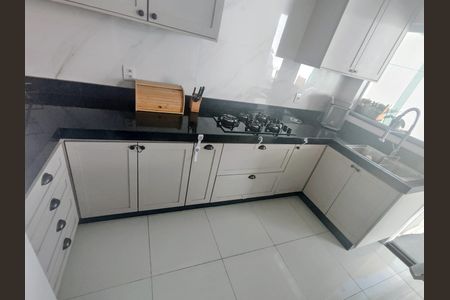 Casa para alugar com 160m², 3 quartos e 2 vagasCozinha