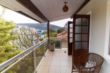 Casa à venda com 289m², 3 quartos e 4 vagas Casa à venda com 289m², 3 quartos e 4 vagasVaranda do Quarto 1