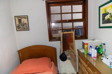 Casa à venda com 289m², 3 quartos e 4 vagas Casa à venda com 289m², 3 quartos e 4 vagasQuarto de Serviço