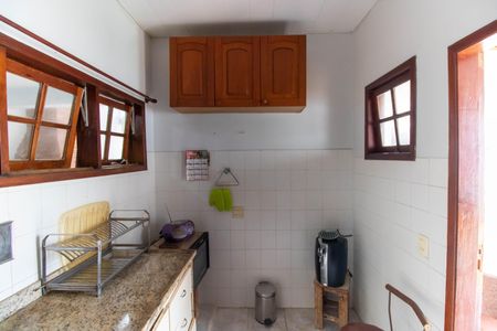 Casa à venda com 289m², 3 quartos e 4 vagas Casa à venda com 289m², 3 quartos e 4 vagasCozinha