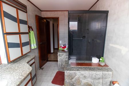 Casa à venda com 289m², 3 quartos e 4 vagas Casa à venda com 289m², 3 quartos e 4 vagasBanheiro Social