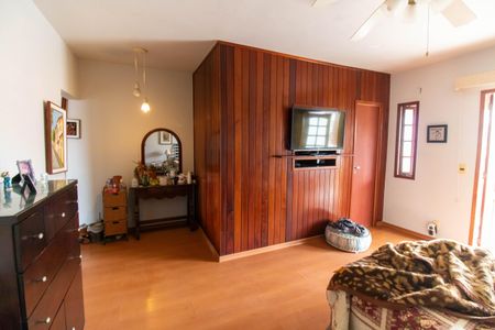 Casa à venda com 289m², 3 quartos e 4 vagas Casa à venda com 289m², 3 quartos e 4 vagasQuarto 1