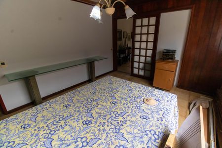 Casa à venda com 289m², 3 quartos e 4 vagas Casa à venda com 289m², 3 quartos e 4 vagasSala 2