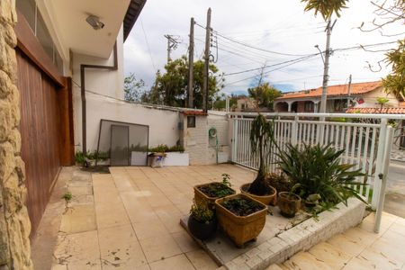 Casa à venda com 289m², 3 quartos e 4 vagas Casa à venda com 289m², 3 quartos e 4 vagasÁrea externa