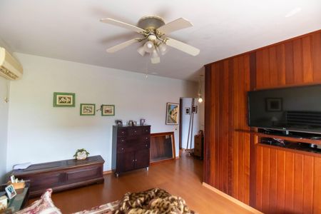 Casa à venda com 289m², 3 quartos e 4 vagas Casa à venda com 289m², 3 quartos e 4 vagasQuarto 1