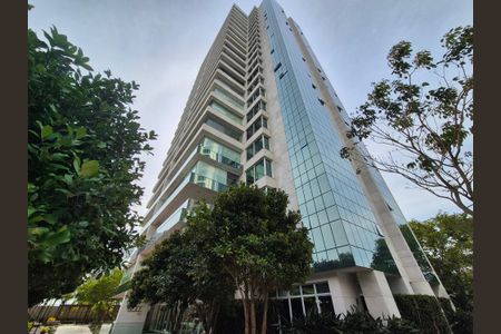 Apartamento à venda com 384m², 4 quartos e 4 vagas Apartamento à venda com 384m², 4 quartos e 4 vagasFachada do bloco