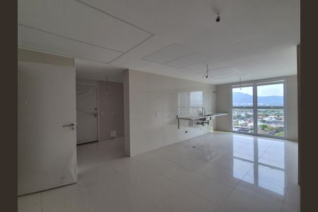 Apartamento à venda com 384m², 4 quartos e 4 vagas Apartamento à venda com 384m², 4 quartos e 4 vagasCozinha