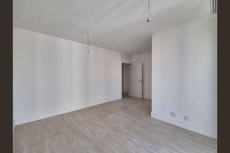 Apartamento à venda com 384m², 4 quartos e 4 vagas Apartamento à venda com 384m², 4 quartos e 4 vagasSuíte 1