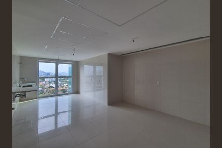 Apartamento à venda com 384m², 4 quartos e 4 vagas Apartamento à venda com 384m², 4 quartos e 4 vagasCozinha