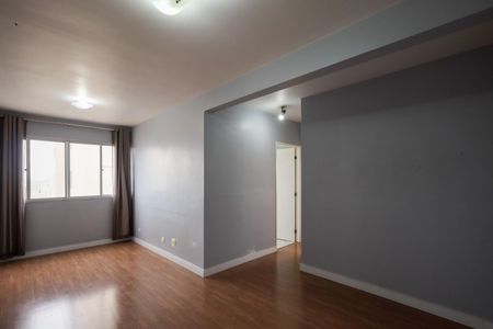 Sala de apartamento para alugar com 3 quartos, 74m² em Vila Sao Paulo, São Paulo