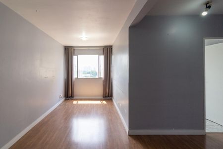 Sala de apartamento para alugar com 3 quartos, 74m² em Vila Sao Paulo, São Paulo