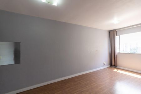 Sala de apartamento para alugar com 3 quartos, 74m² em Vila Sao Paulo, São Paulo