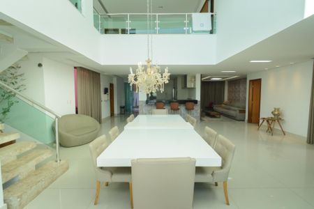 Sala de casa à venda com 4 quartos, 392m² em Jardim Riacho das Pedras, Contagem