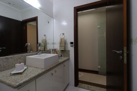 Lavabo 1 de casa à venda com 3 quartos, 247m² em Parque das Nações, Santo André