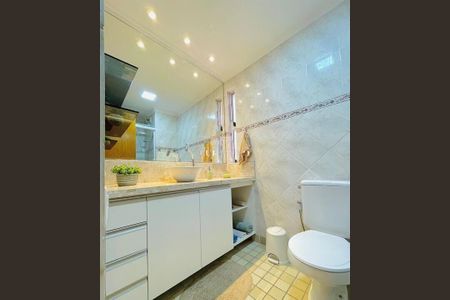 Apartamento à venda com 70m², 3 quartos e 1 vaga