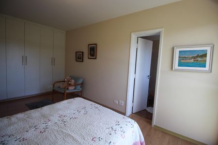 Apartamento à venda com 185m², 4 quartos e 3 vagasSuíte