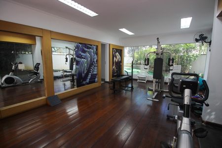 Apartamento à venda com 185m², 4 quartos e 3 vagasÁrea comum - Academia