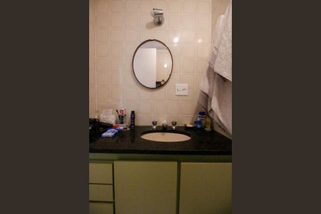 Apartamento à venda com 185m², 4 quartos e 3 vagasBanheiro