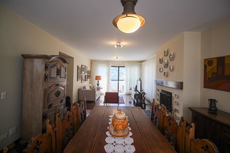 Sala de apartamento à venda com 4 quartos, 185m² em Vila Suzana, São Paulo