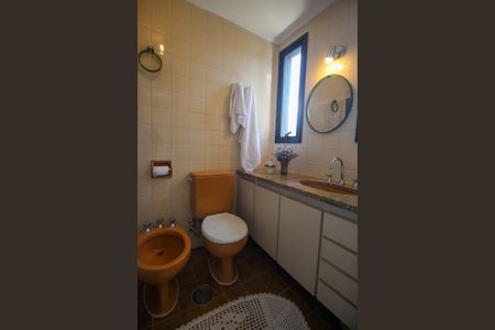 Apartamento à venda com 185m², 4 quartos e 3 vagasBanheiro da Suíte