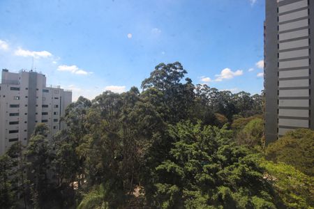 Apartamento à venda com 185m², 4 quartos e 3 vagasVista do Quarto 2