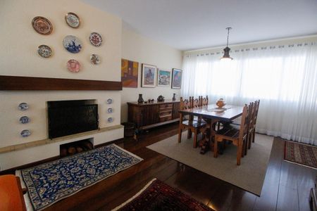 Apartamento à venda com 185m², 4 quartos e 3 vagasSala