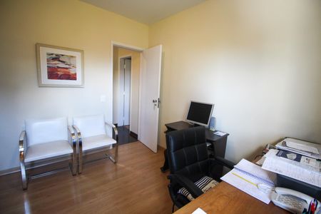 Apartamento à venda com 185m², 4 quartos e 3 vagasQuarto 1