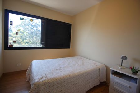 Apartamento à venda com 185m², 4 quartos e 3 vagasQuarto 3