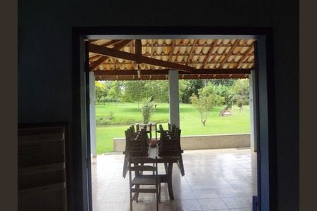Casa de condomínio à venda com 500m², 4 quartos e 6 vagas