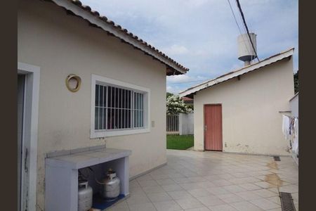 Casa de condomínio à venda com 500m², 4 quartos e 6 vagas