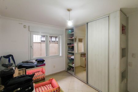 Casa 1 - Quarto 1 de casa à venda com 6 quartos, 150m² em Centro, Canoas