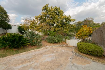 Casa para alugar com 350m², 4 quartos e 4 vagas Casa para alugar com 350m², 4 quartos e 4 vagasÁrea Externa