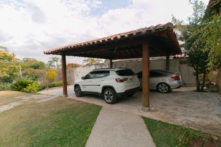 Casa para alugar com 350m², 4 quartos e 4 vagas Casa para alugar com 350m², 4 quartos e 4 vagasÁrea Externa