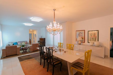 Sala de casa para alugar com 4 quartos, 350m² em Jardim Atlântico, Belo Horizonte