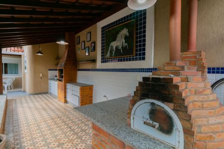 Casa para alugar com 350m², 4 quartos e 4 vagas Casa para alugar com 350m², 4 quartos e 4 vagasÁrea Externa