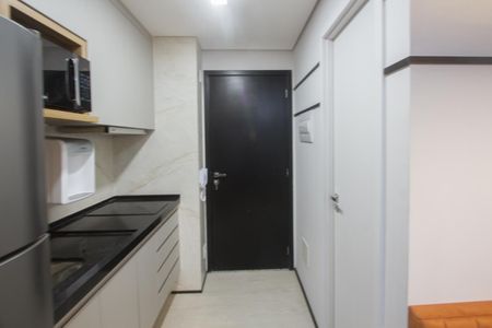 Cozinha de kitnet/studio para alugar com 1 quarto, 24m² em Vila Cordeiro, São Paulo
