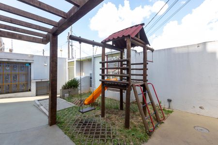 Apartamento à venda com 40m², 2 quartos e sem vagaÁrea comum - Playground