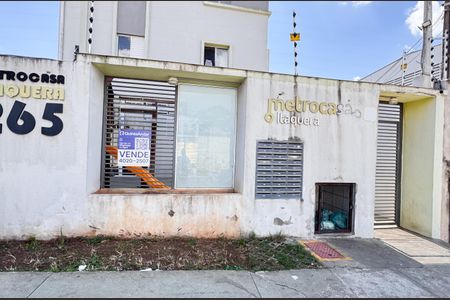 Apartamento à venda com 40m², 2 quartos e sem vagaPlaca